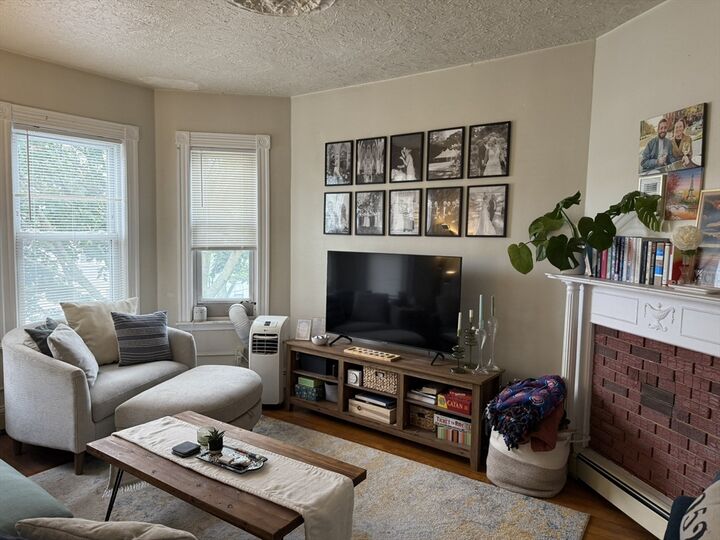 Property Photo: 261 E Cottage Street 3 MA 02125