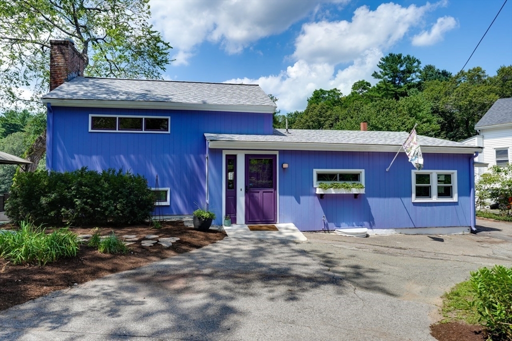 Property Photo: 9 Stonecleve Rd MA 02482