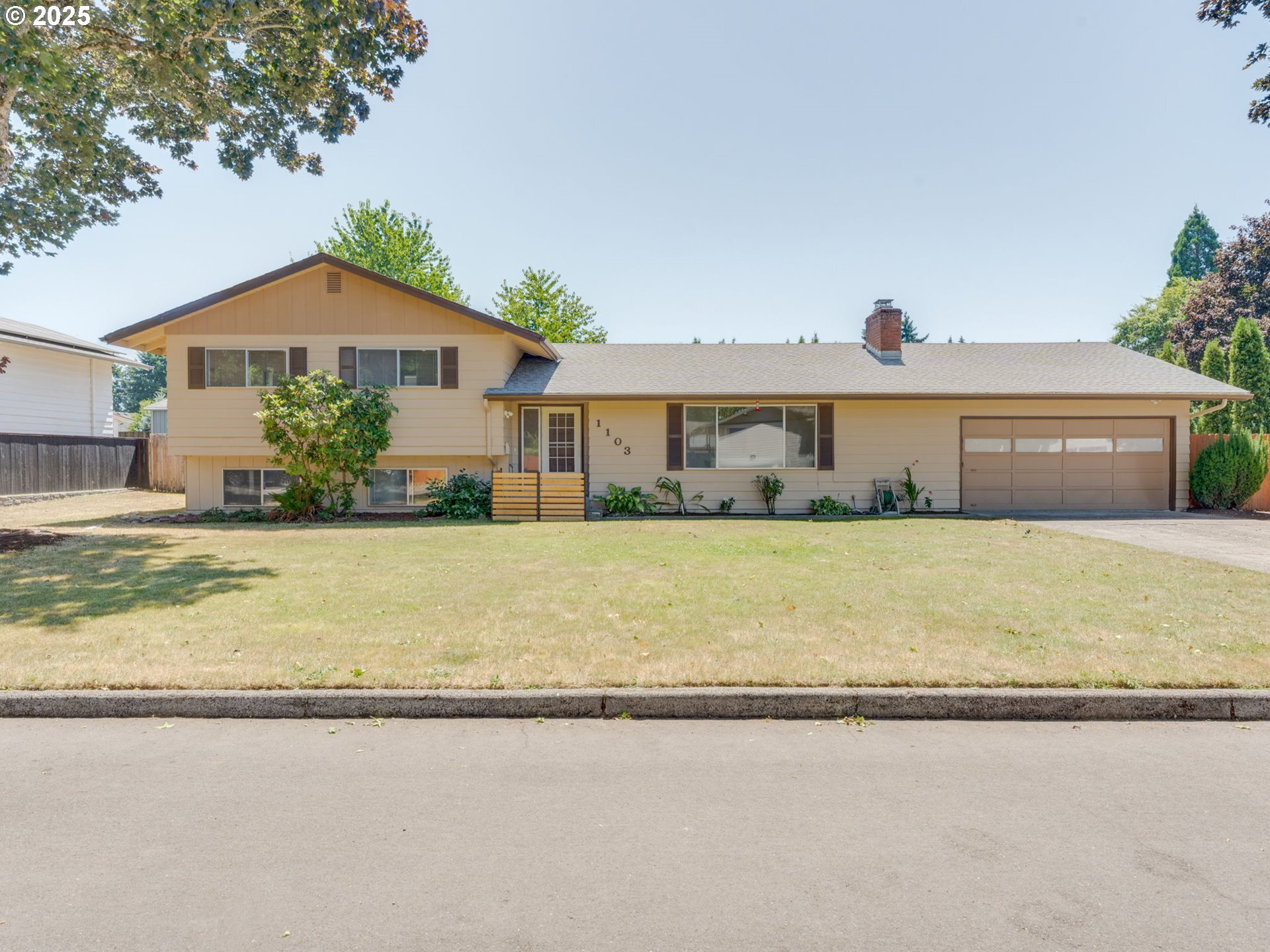 Property Photo: 1103 NW 90th St WA 98665