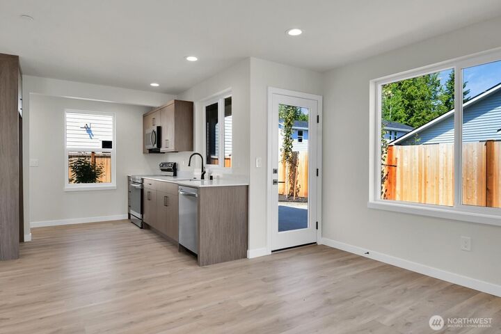 Property Photo:  16614  63rd Avenue W B  WA 98037 