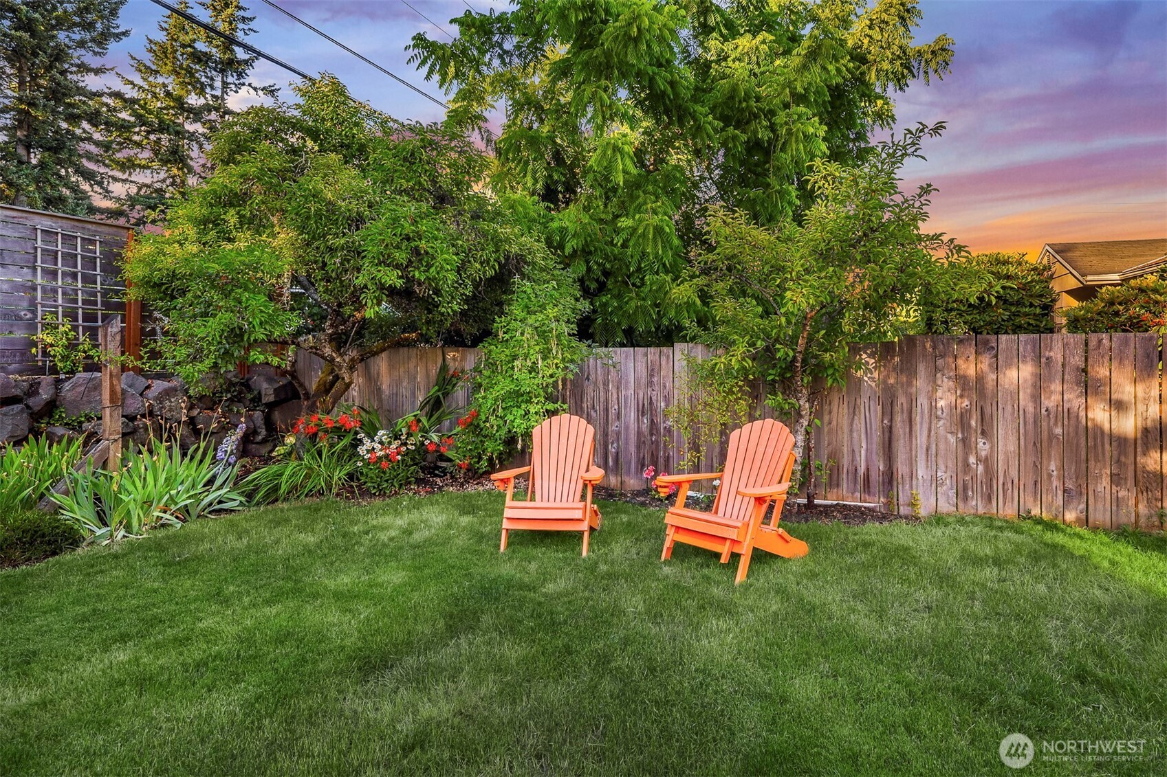 Property Photo: 611 N 143rd Street WA 98133