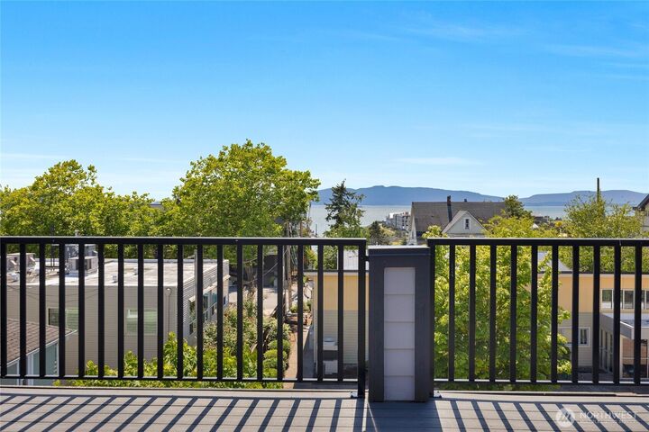 Property Photo: 1315 Astor Street WA 98225