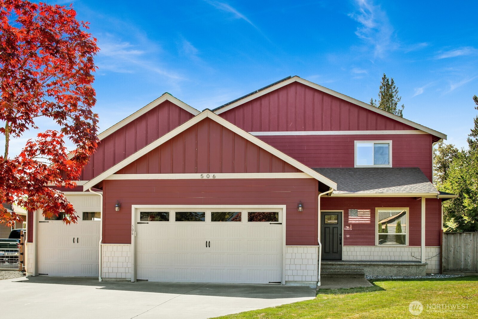 Property Photo:  506  Amareen  WA 98276 