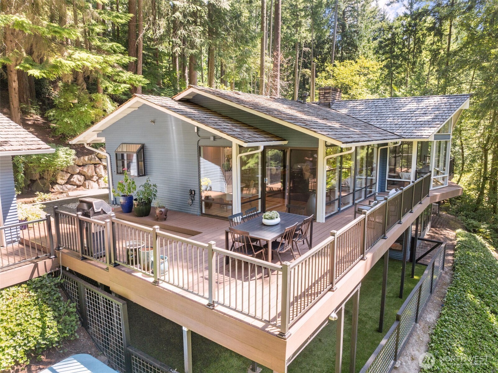 Property Photo:  3718  130th Avenue NE  WA 98005 