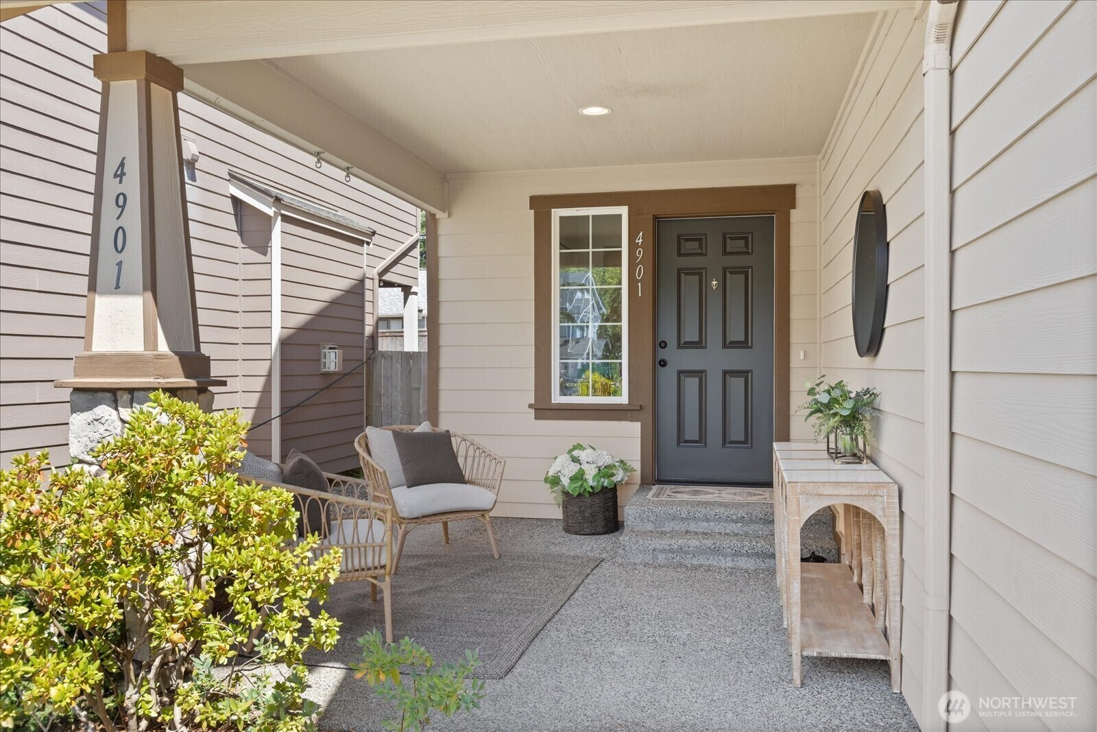 Property Photo: 4901 155th Place SW WA 98026