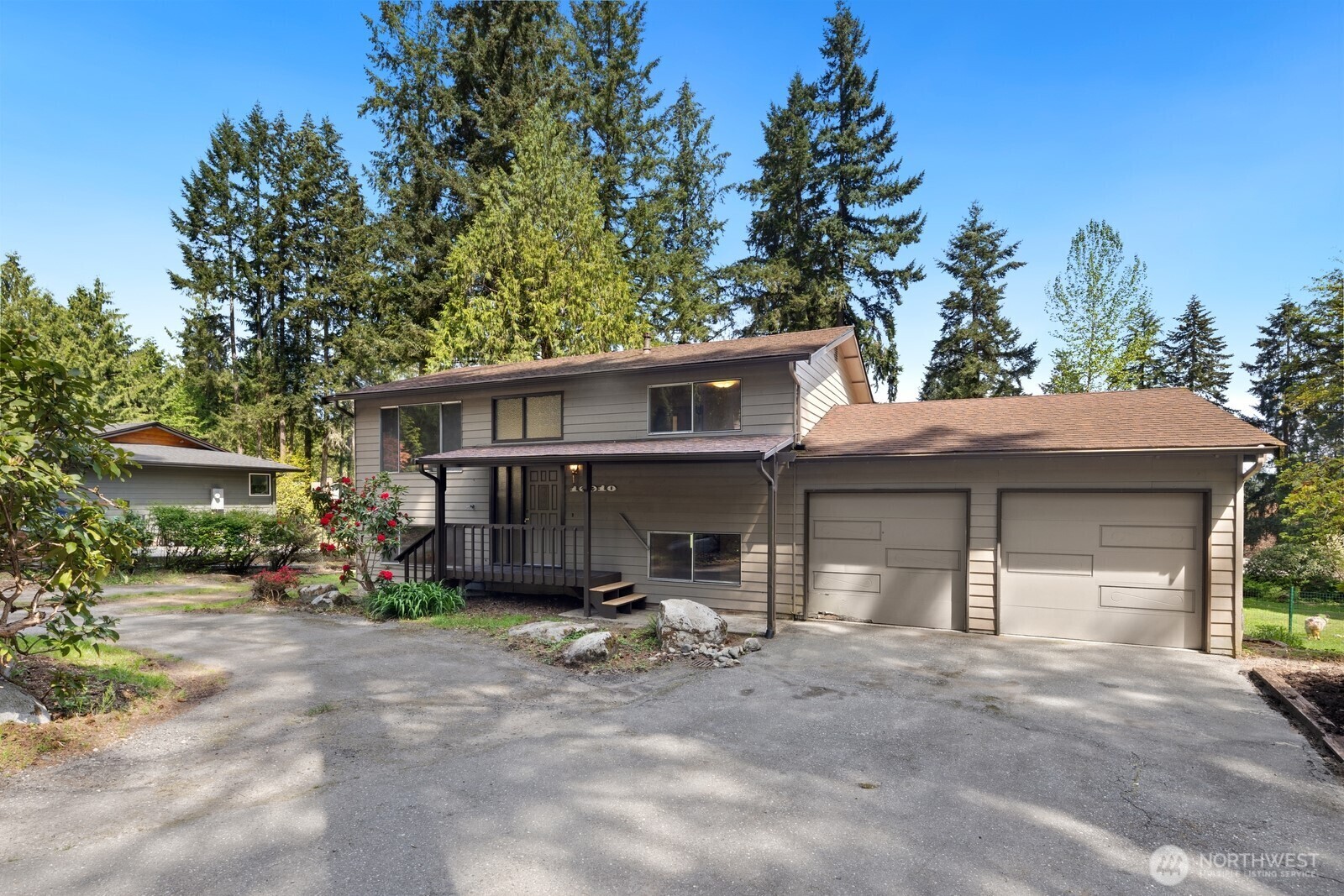 Property Photo: 16910 172nd Place NE WA 98072