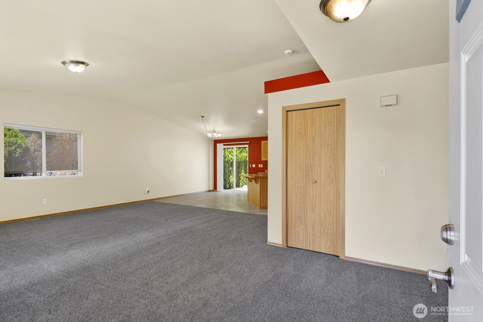 Property Photo: 1200 W Oregon St WA 98225