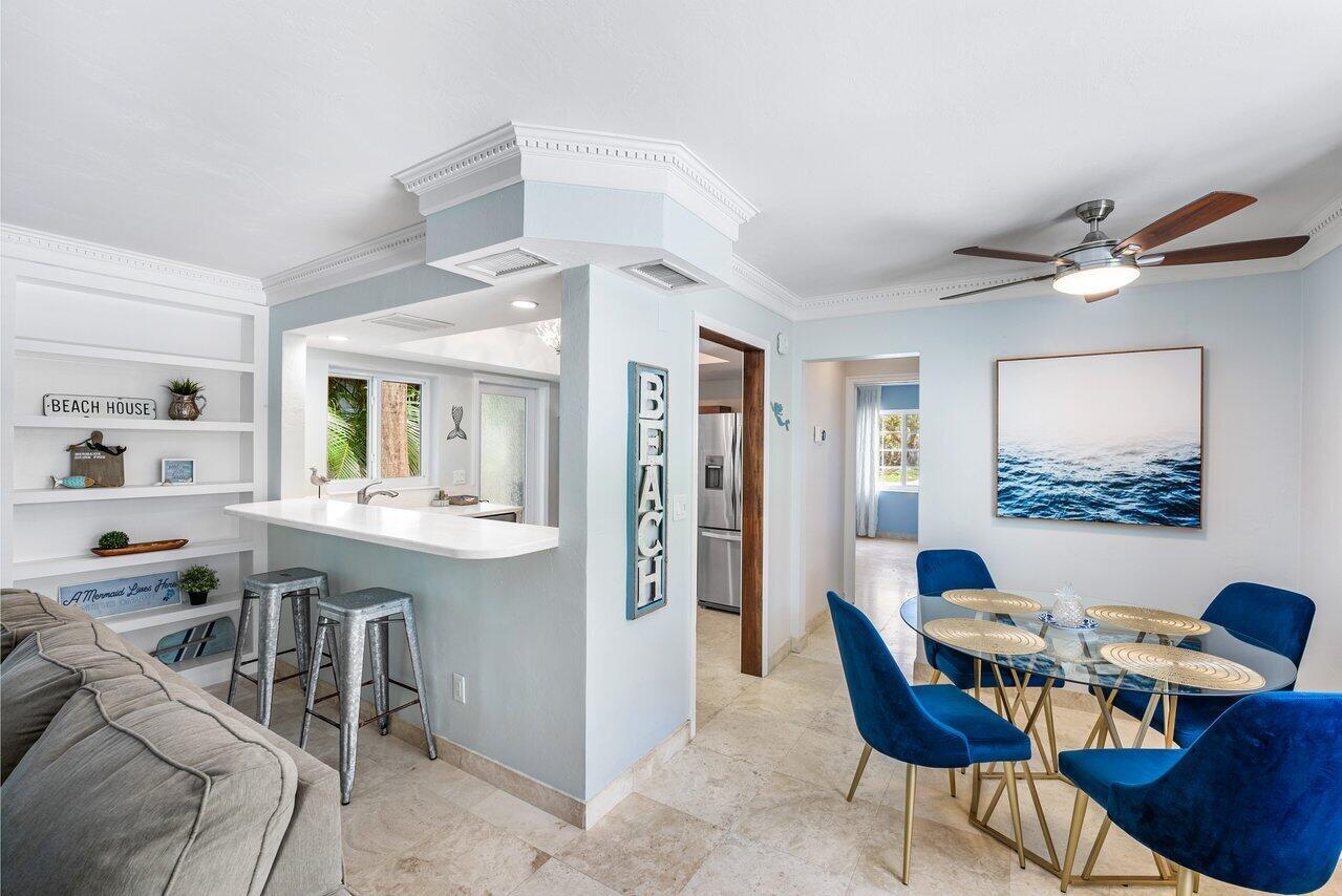Property Photo: 1030 Langer Way 1 FL 33483