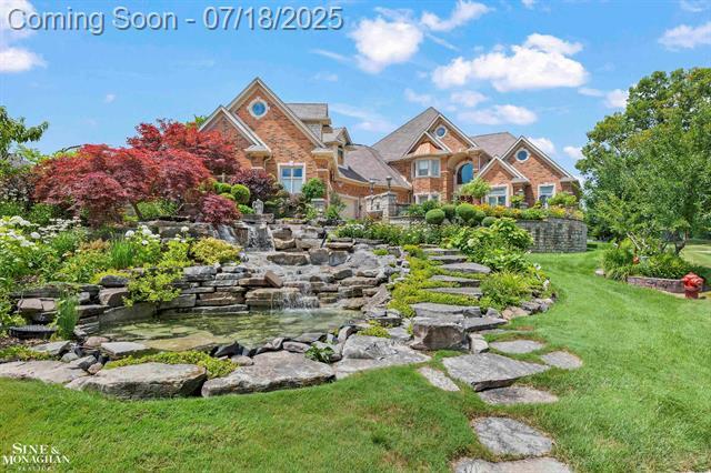 Property Photo:  404 Linkside Court  MI 48079 