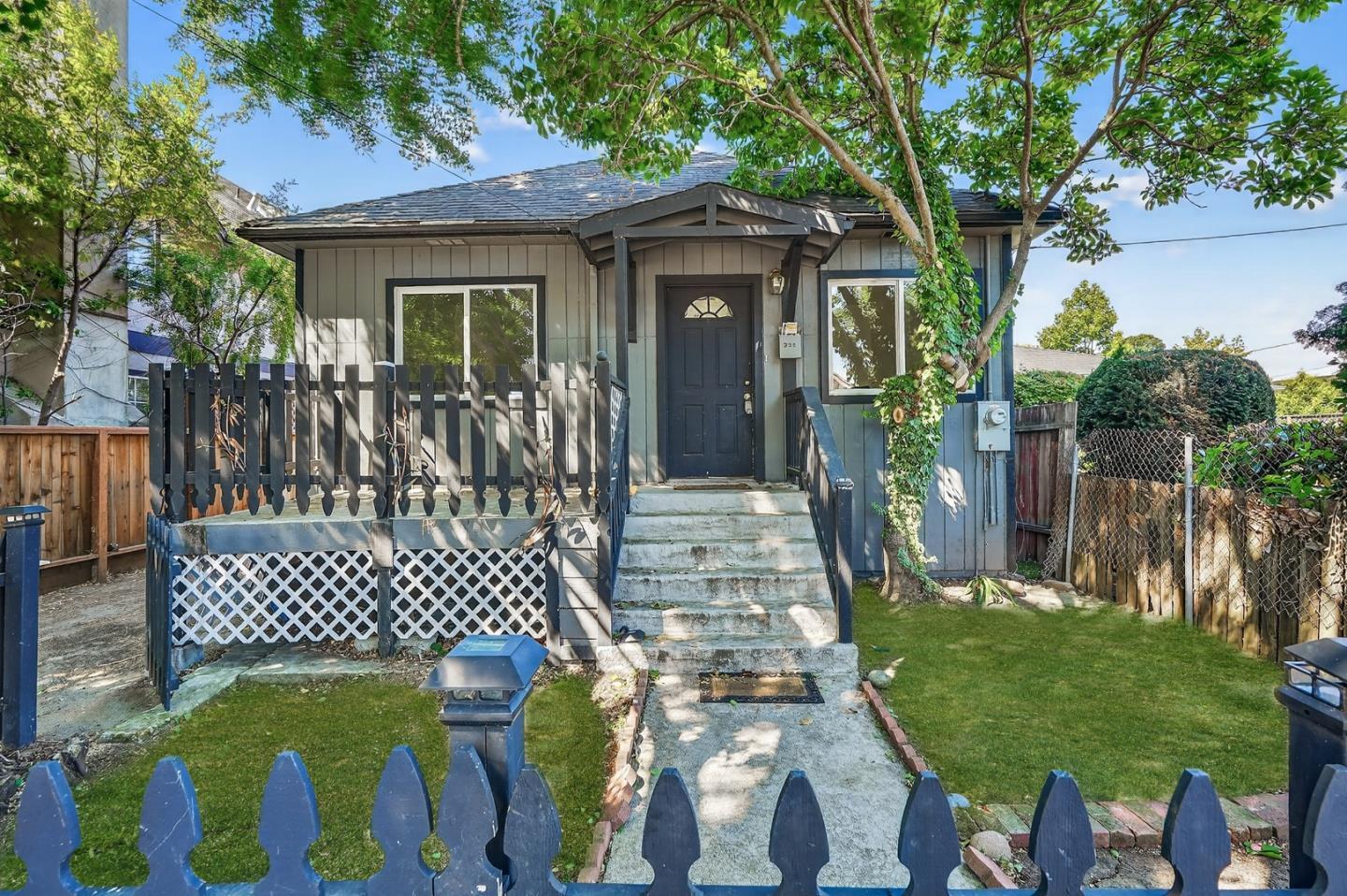 Property Photo:  335 North Delaware Street  CA 94401 