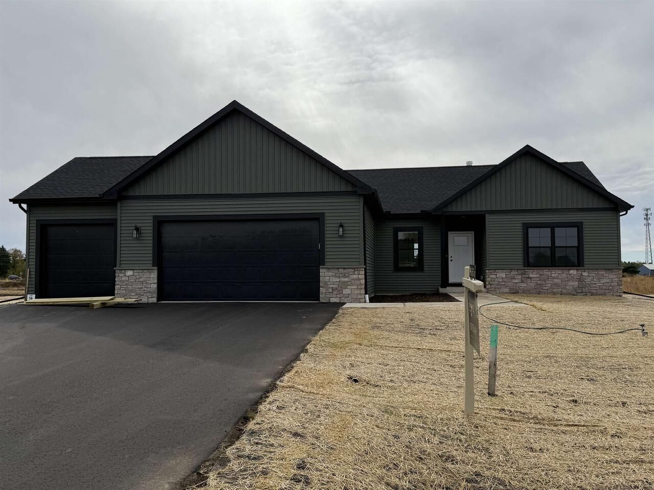 Property Photo: 1714 Kyle Circle WI 53511