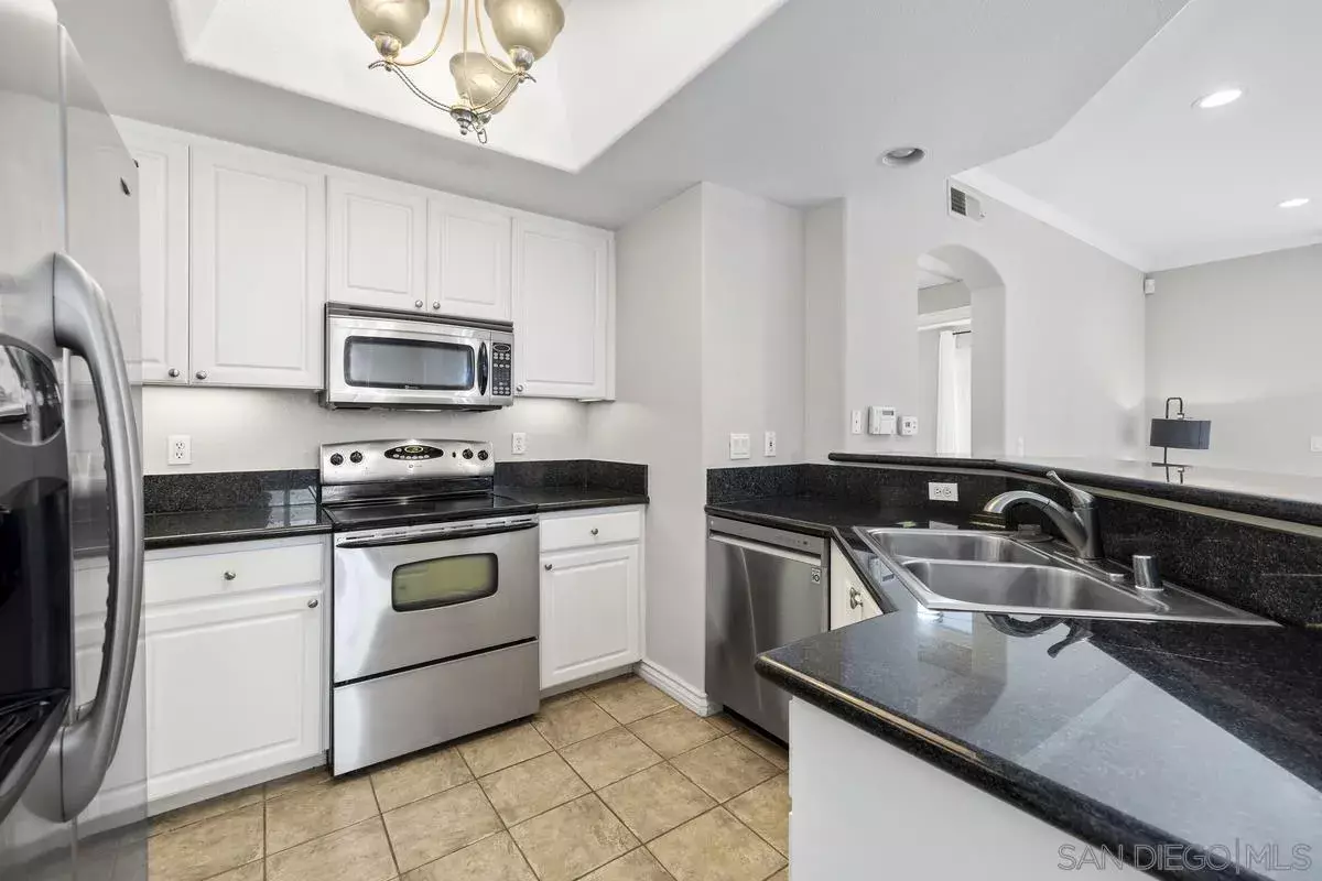 Property Photo: 9253 Regents Rd A111 CA 92037