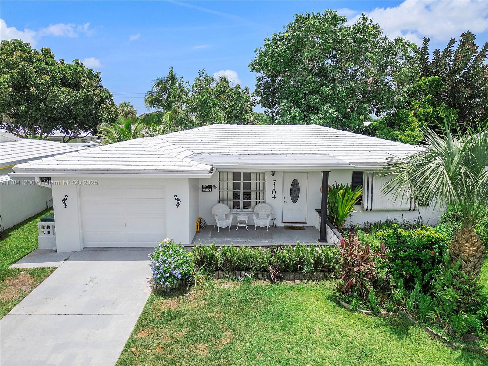 Property Photo: 7104 NW 71st Ave FL 33321