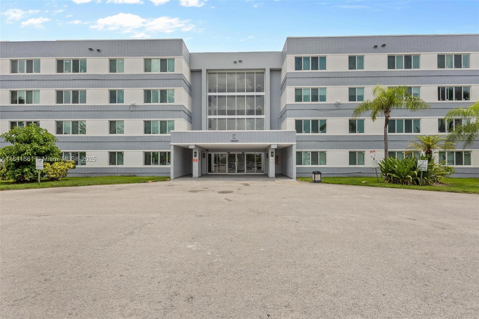 Property Photo:  14840 Naranja Lakes Blvd C1j  FL 33032 