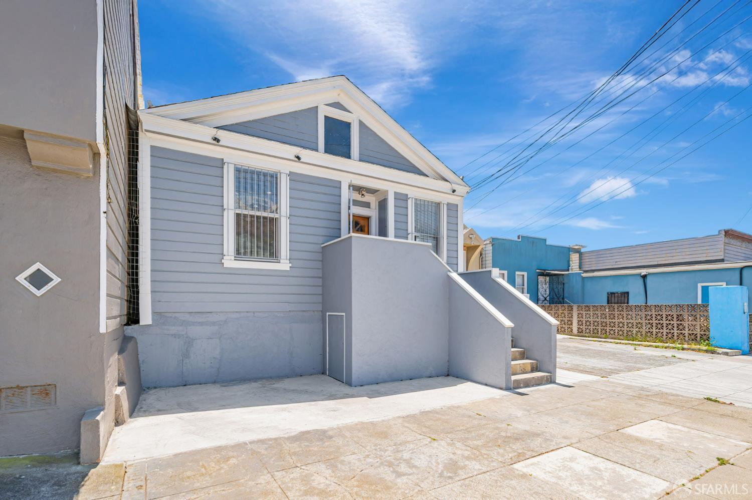 Property Photo:  19 Farallones Street  CA 94112 