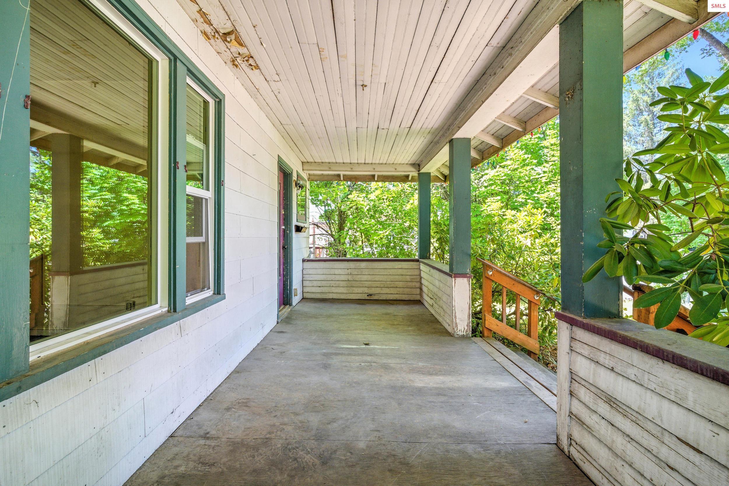 Property Photo:  707 Cedar St  ID 83864 