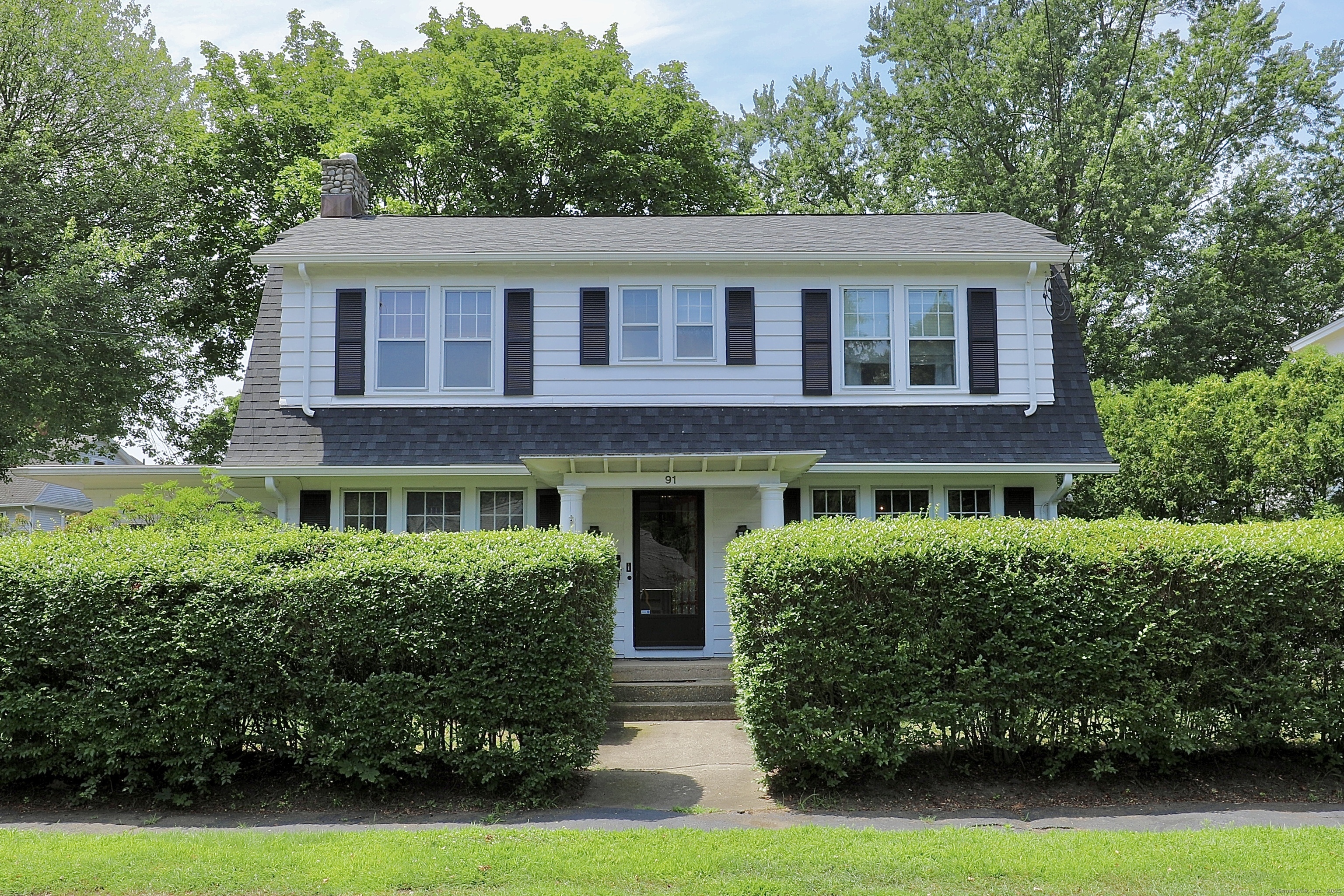 91 Governors Avenue  Milford CT 06460 photo