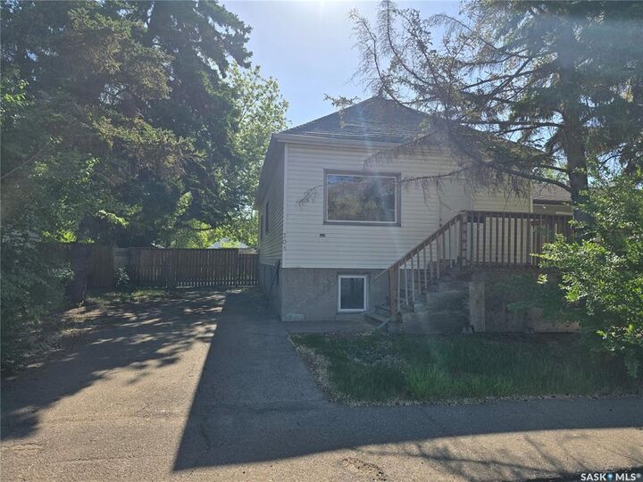 308 M Avenue N  Saskatoon SK S7L 2S5 photo