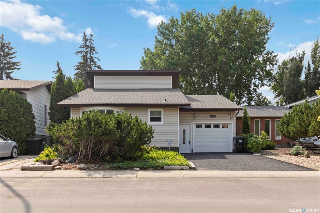 347 Delaronde Road  Saskatoon SK S7J 3Y5 photo