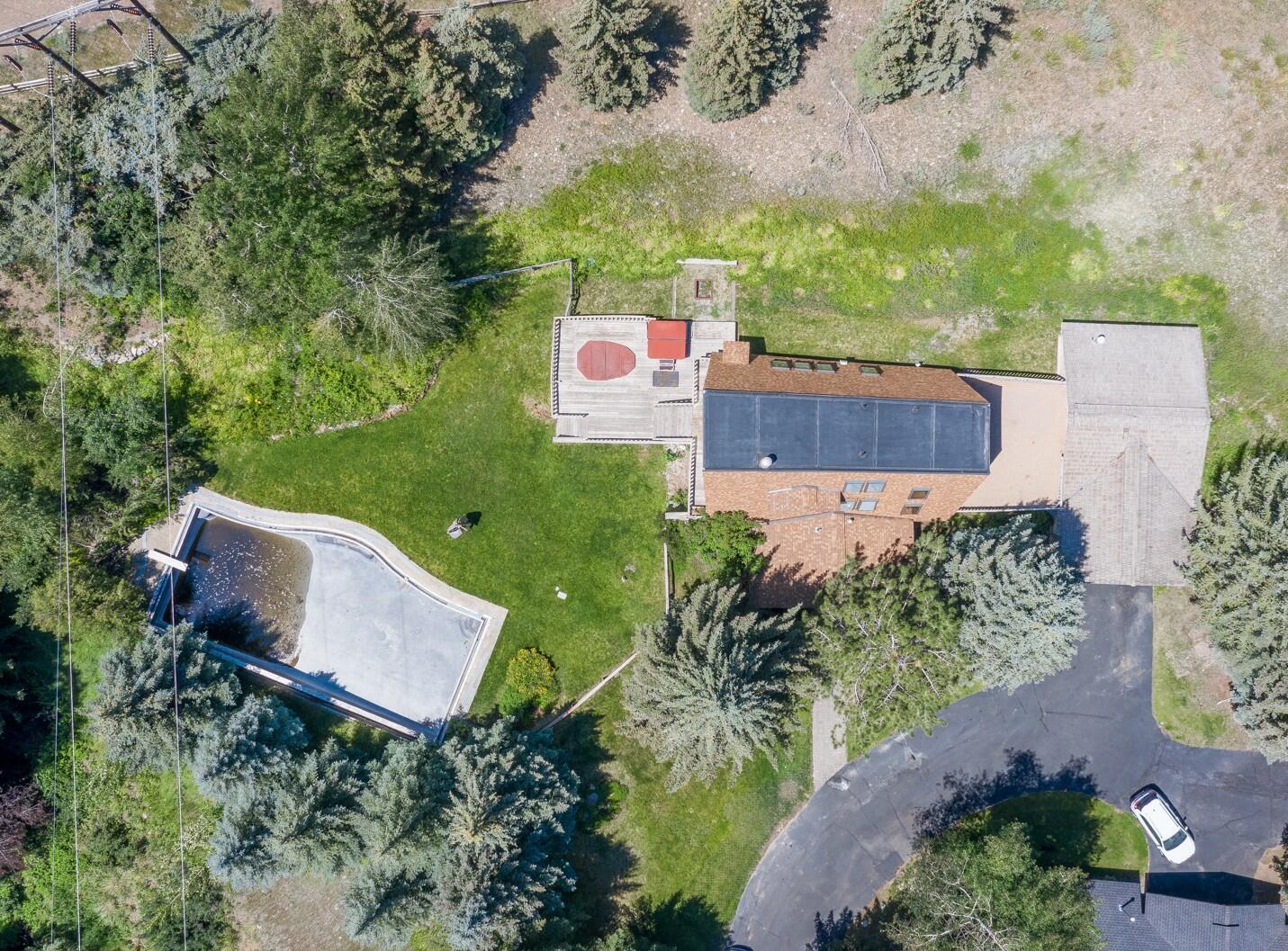 Property Photo:  204 Bitterroot Dr  ID 83353 