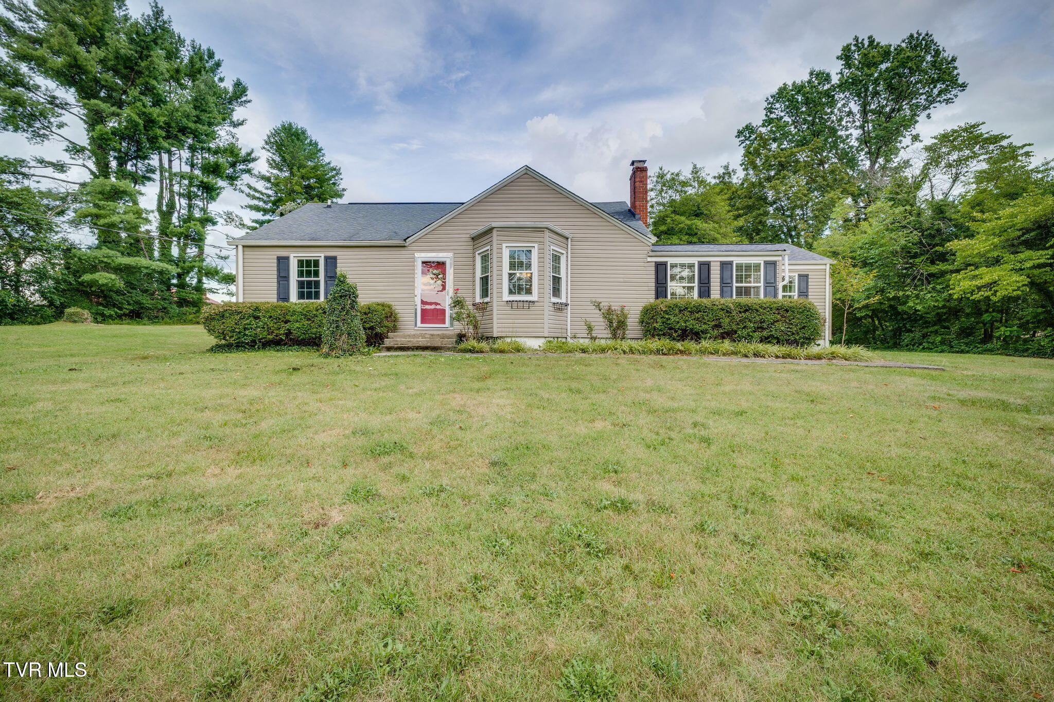 Property Photo: 1837 Holston Drive TN 37620
