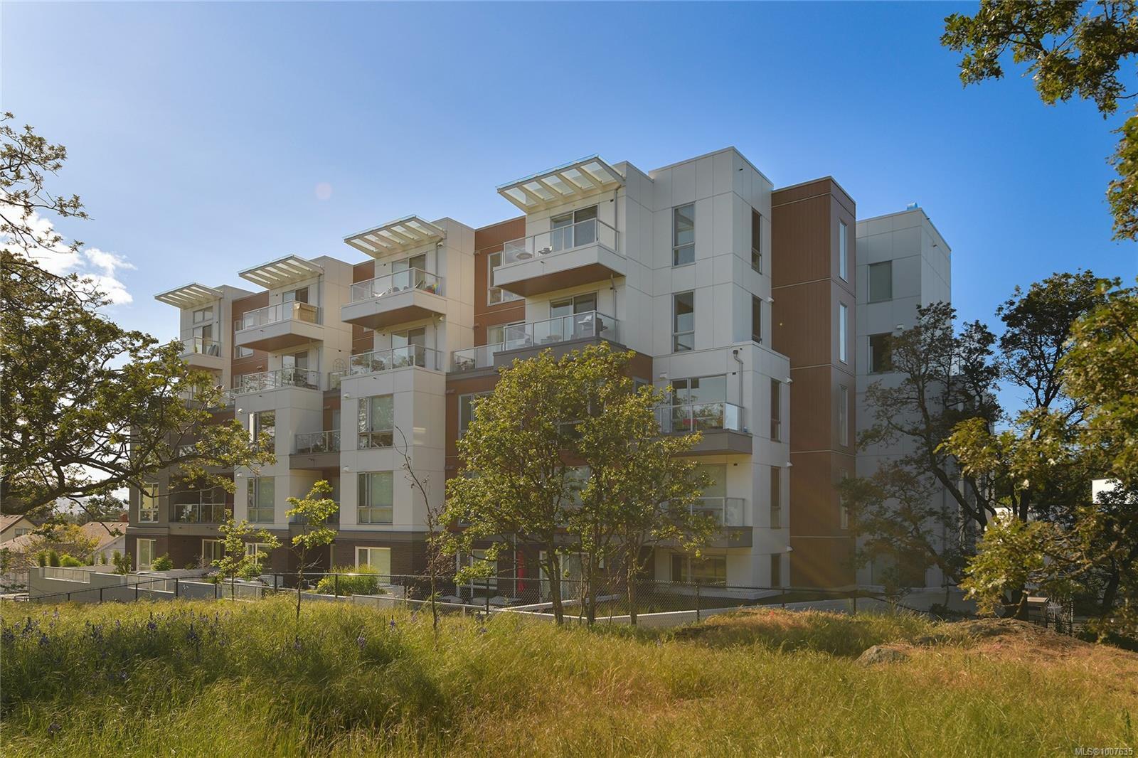 Property Photo: 1301 Hillside Ave 406 BC V8T 2B3