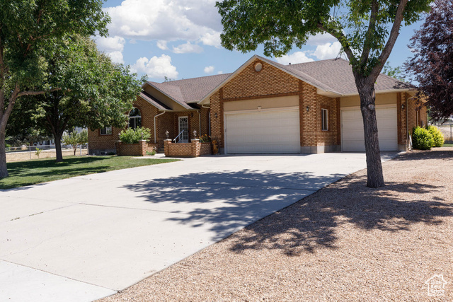 Property Photo:  805 S 300 E  UT 84627 