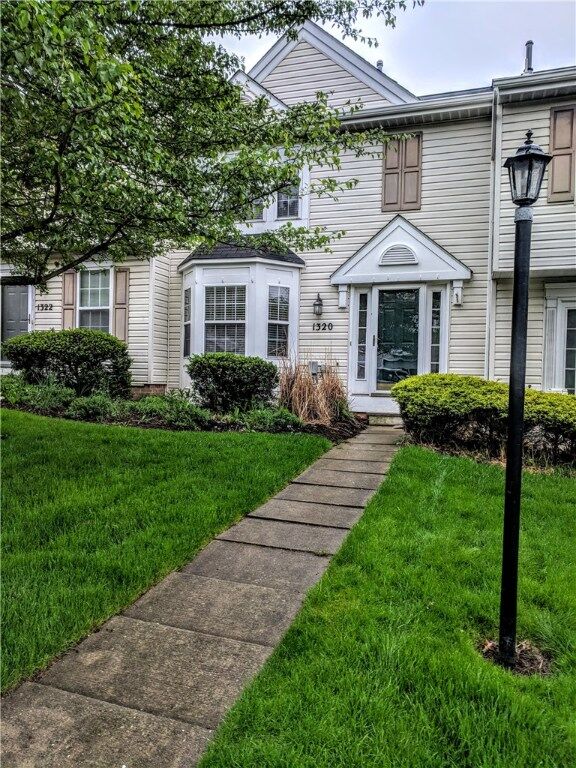 Property Photo: 1320 Meadowbrook PA 15317