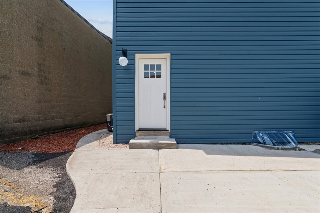 Property Photo: 112 Foster Way PA 15201