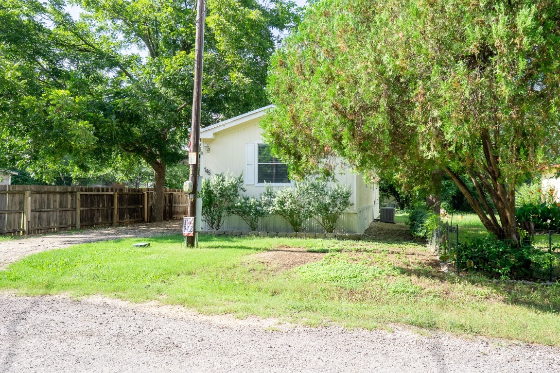 145 Birch  Maxwell TX 78656 photo
