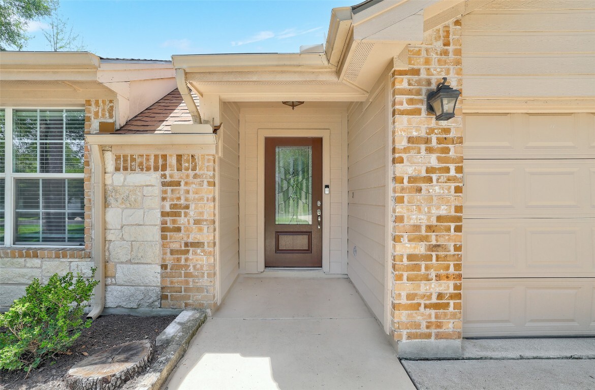Property Photo:  1106 Serenada Drive  TX 78628 