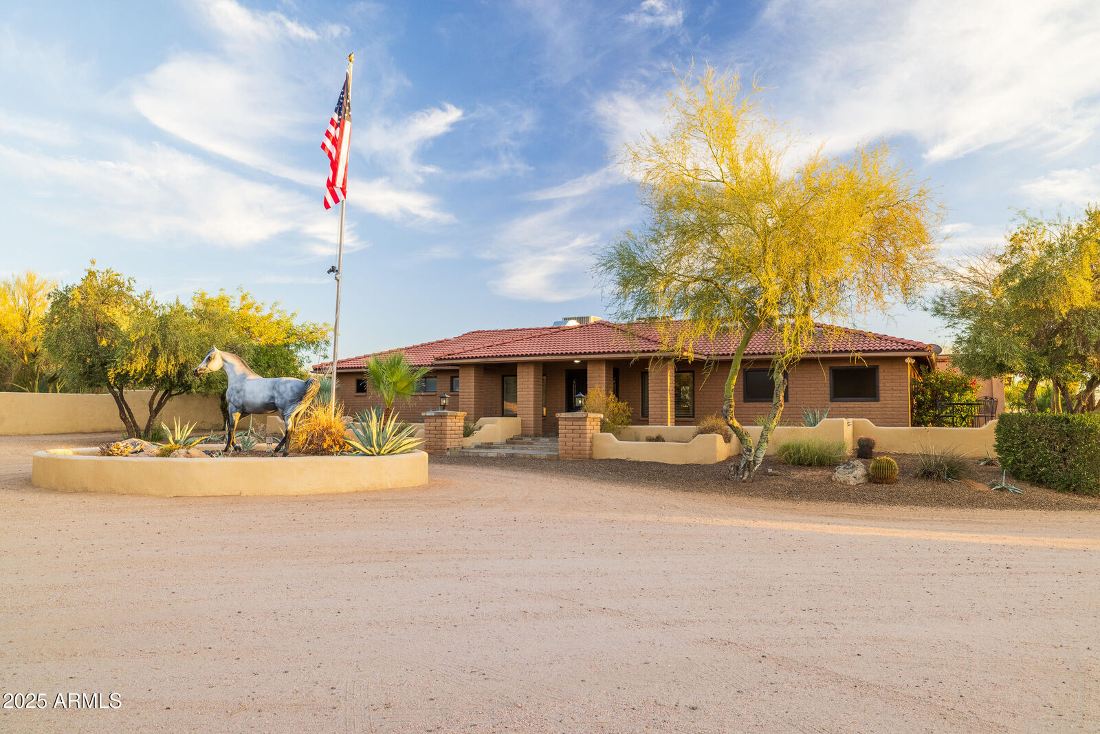 Property Photo: 6835 E Peak View Road AZ 85266