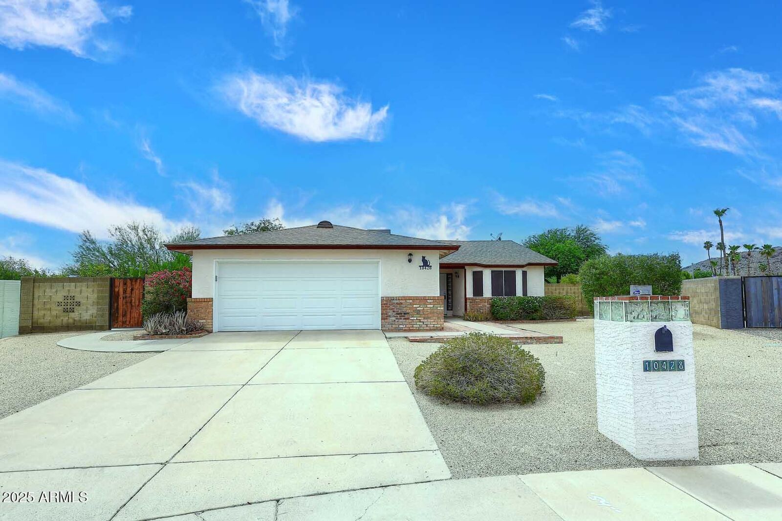 Property Photo:  10428 S 48th Place  AZ 85044 