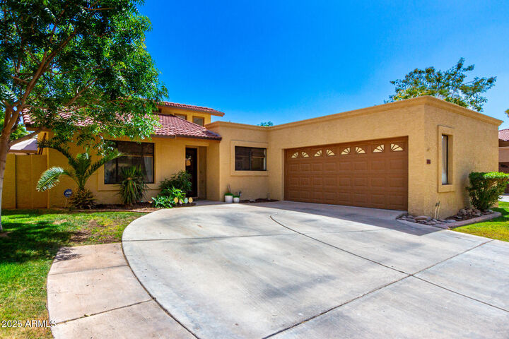 Property Photo: 261 E Tremaine Avenue AZ 85234