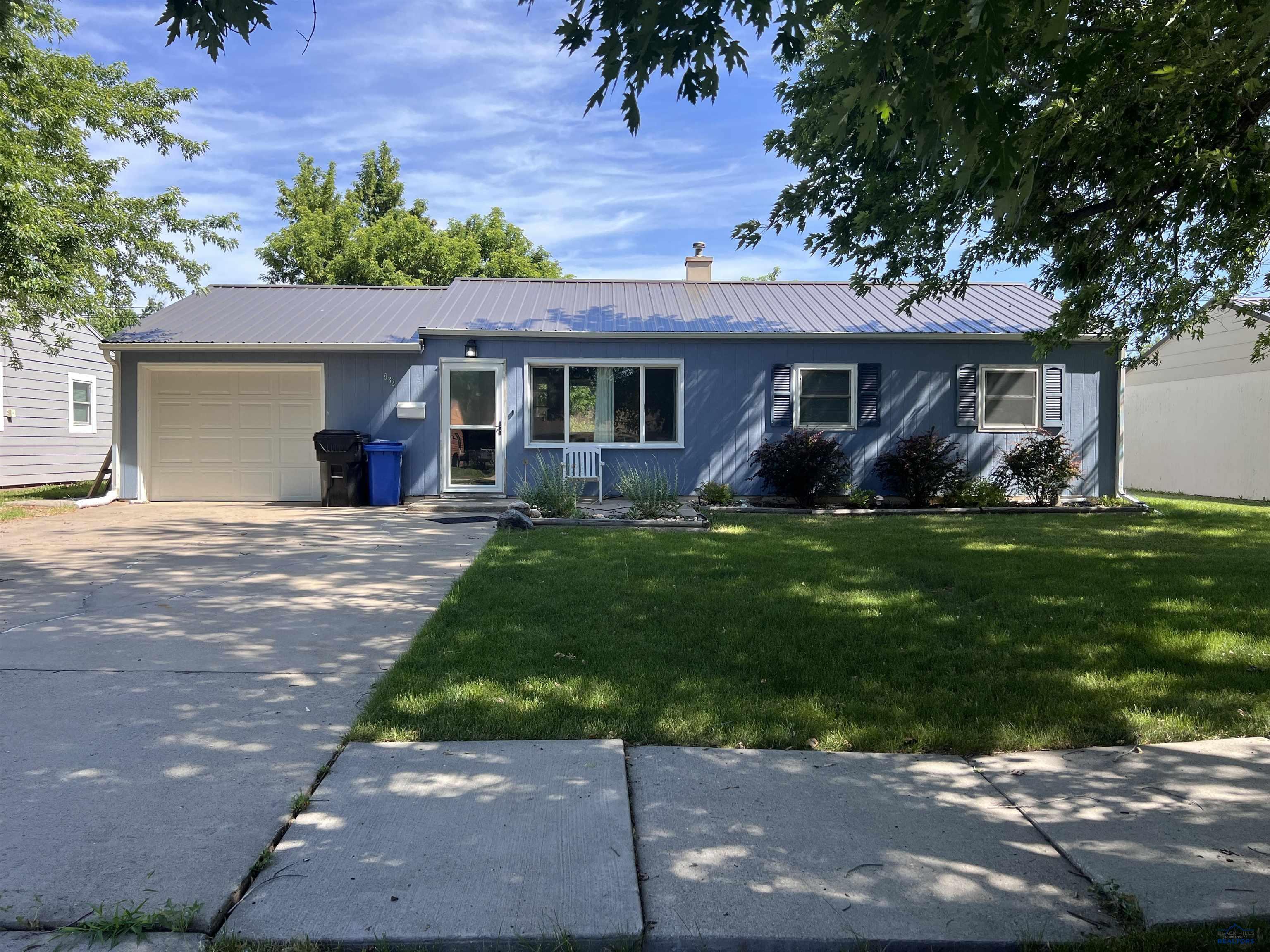 Property Photo: 834 E Tallent SD 57701