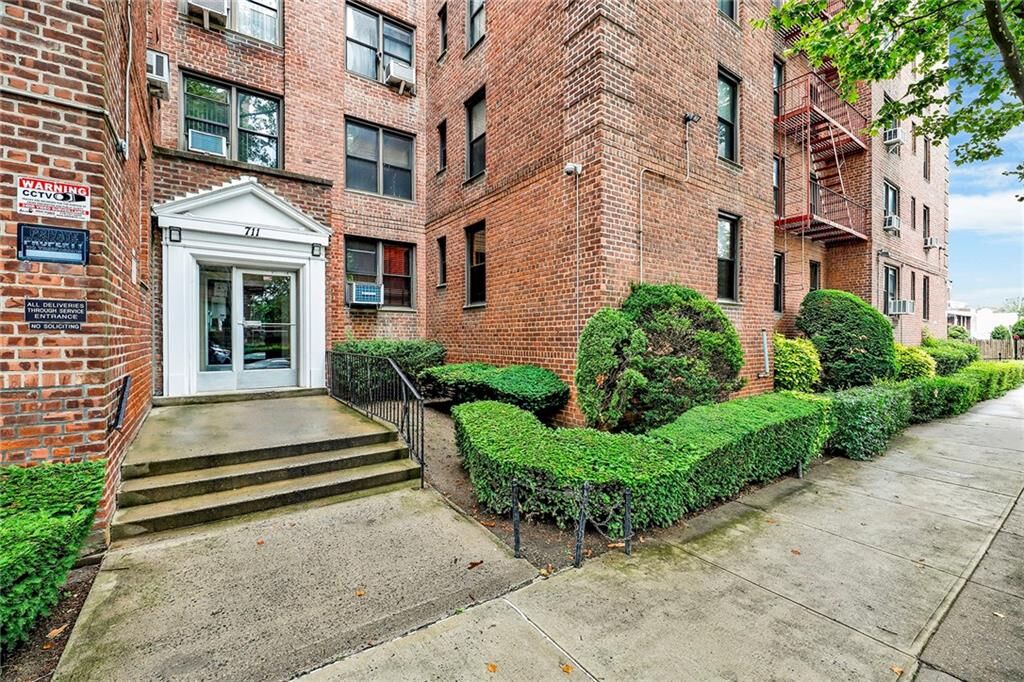 Property Photo:  711 Montauk Court 1J  NY 11235 