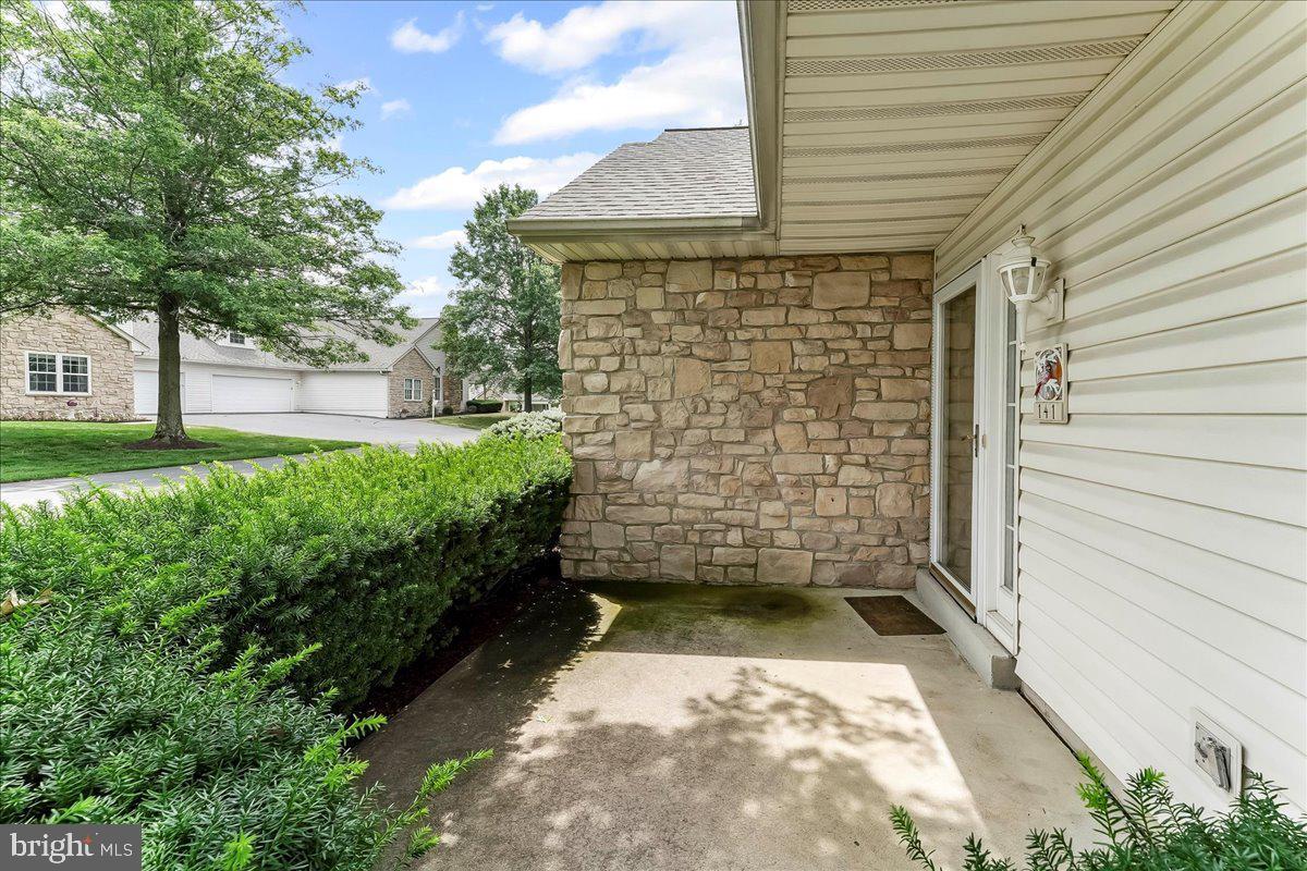 Property Photo: 141 Farrington Lane PA 18964