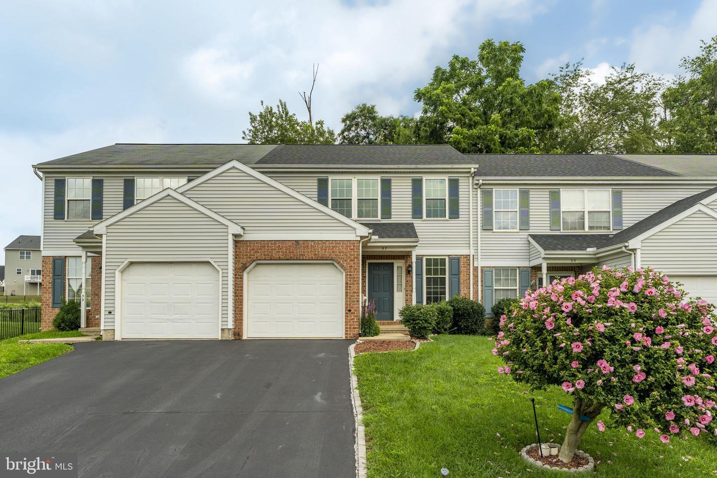 57 Tupelo Street  Lititz PA 17543 photo