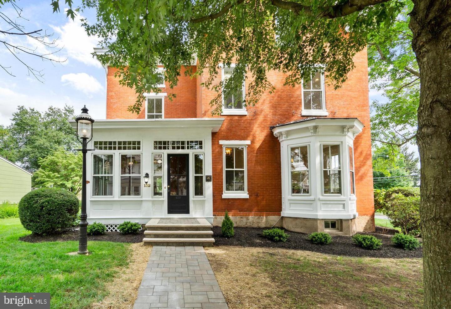Property Photo: 132 W Oakland Avenue PA 18901