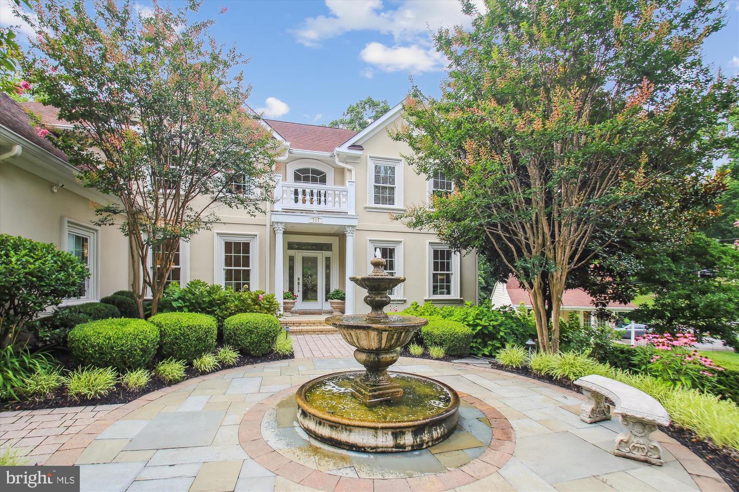Property Photo:  717 Sonne Drive  MD 21401 