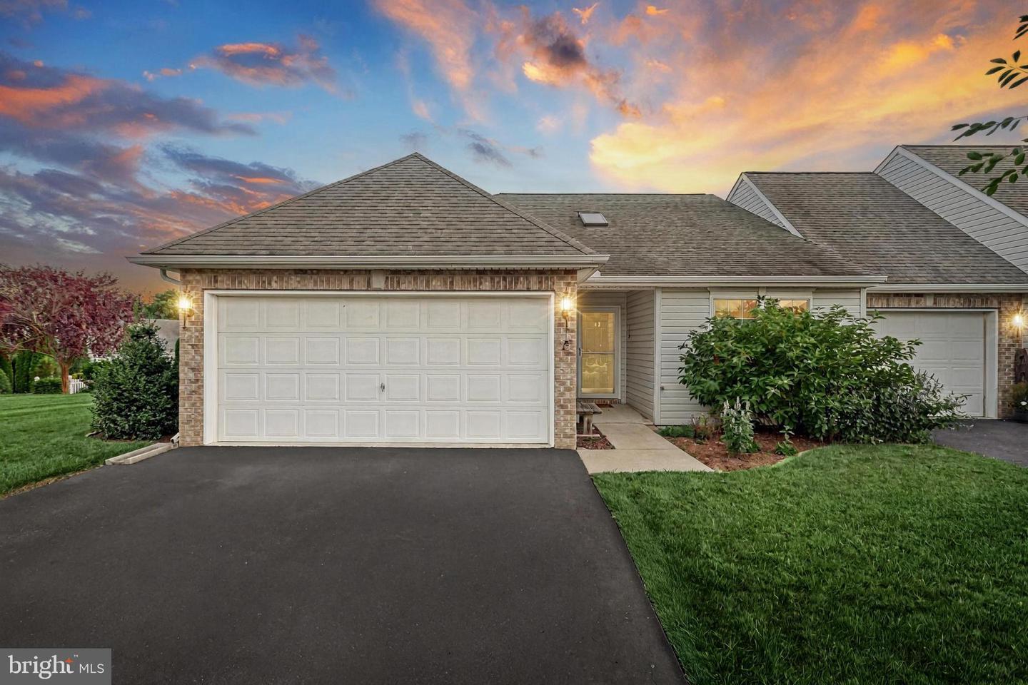 13 Ridgeway Drive  Mechanicsburg PA 17050 photo
