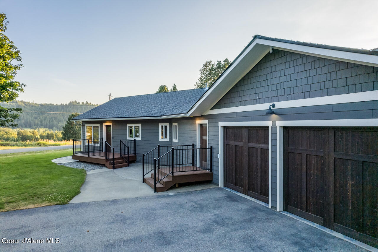 7077 Funkhouser St  Bonners Ferry ID 83805 photo