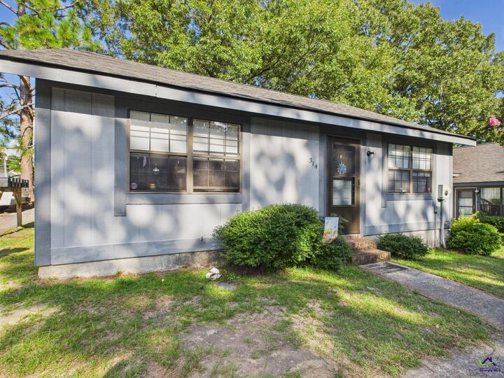 Property Photo: 314 Tallulah Trail GA 31088-7609