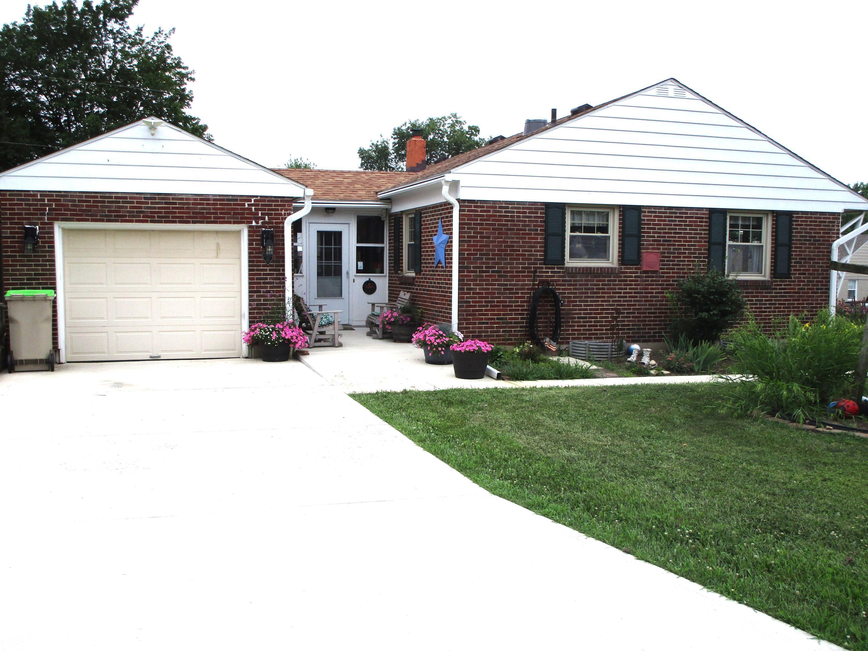Property Photo: 1436 Northgate Road OH 45504