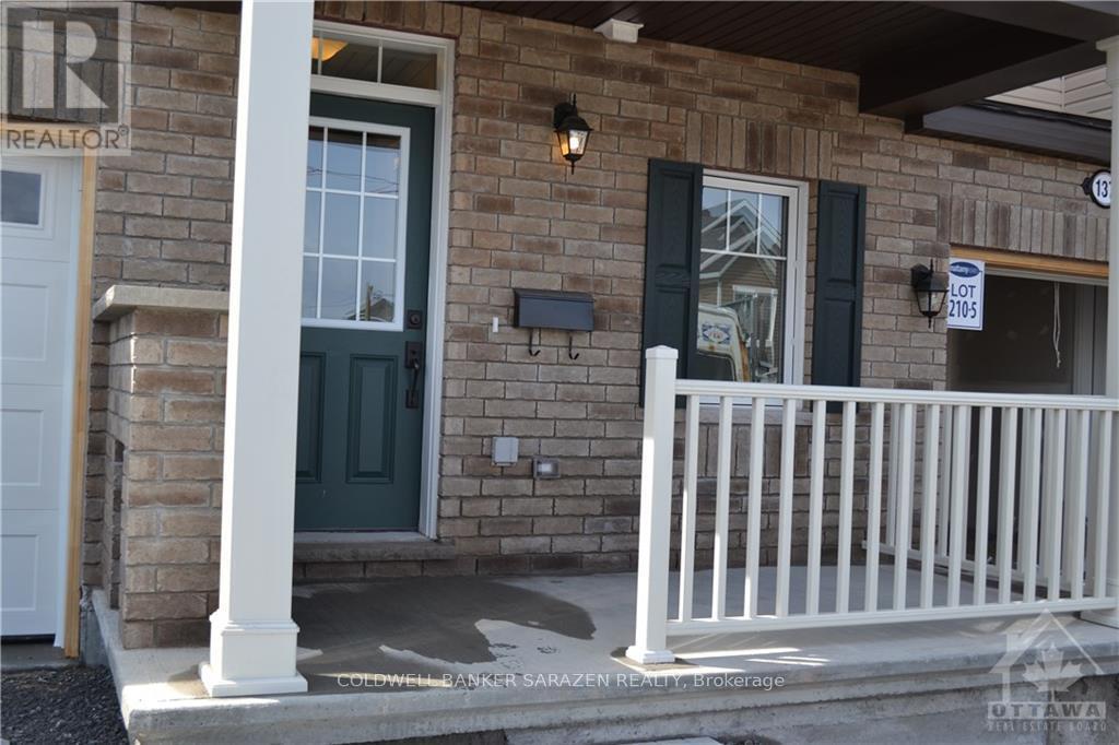 Property Photo: 139 Santolina Street ON K2S 0W8