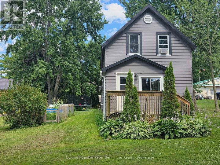 Property Photo: 237 Victoria Street South ON N0G 2N0