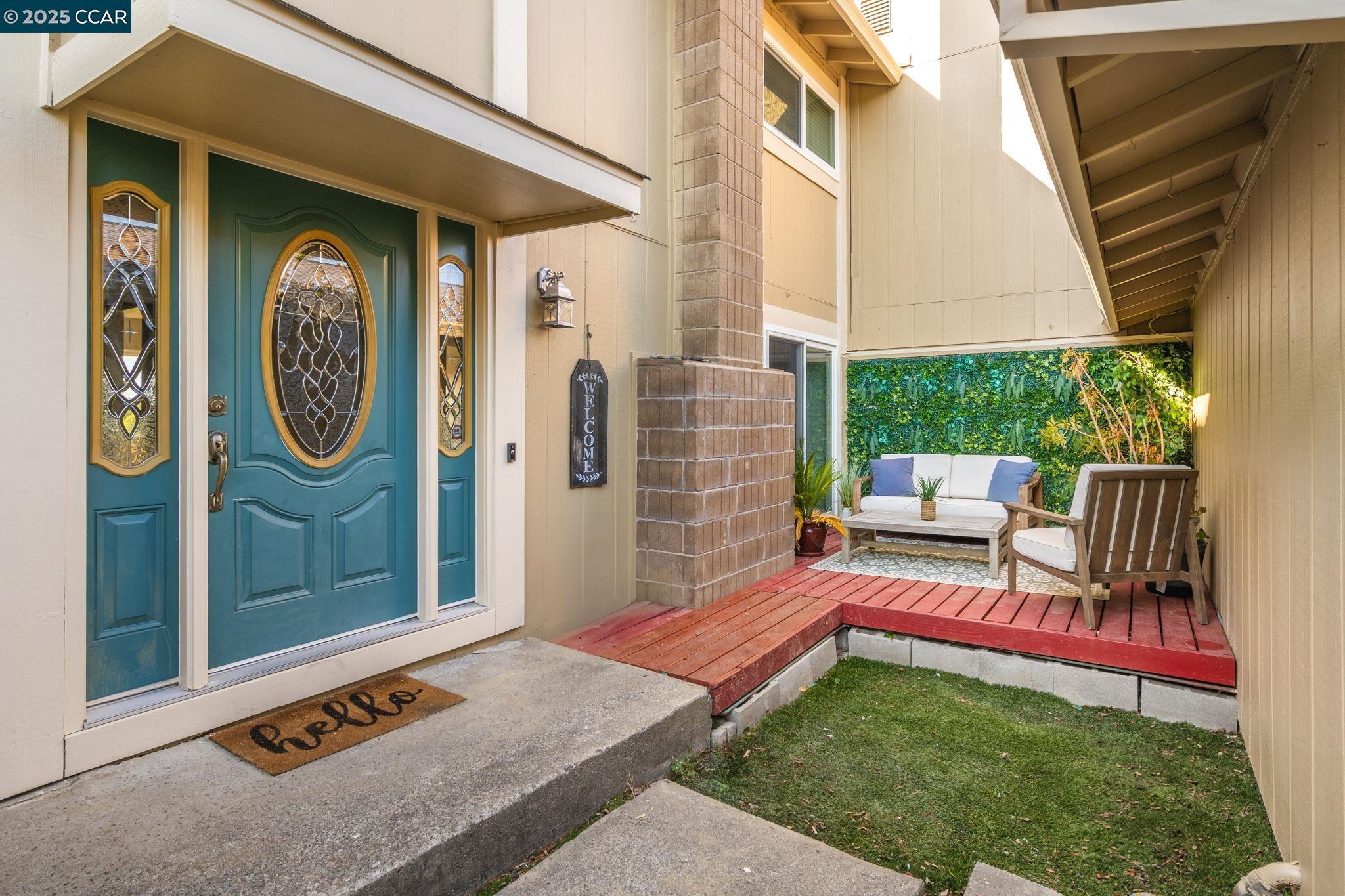 Property Photo:  108 Thistle Way  CA 94553 
