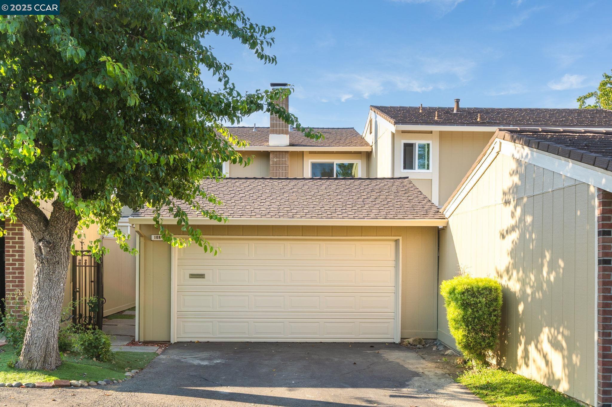 Property Photo: 108 Thistle Way CA 94553