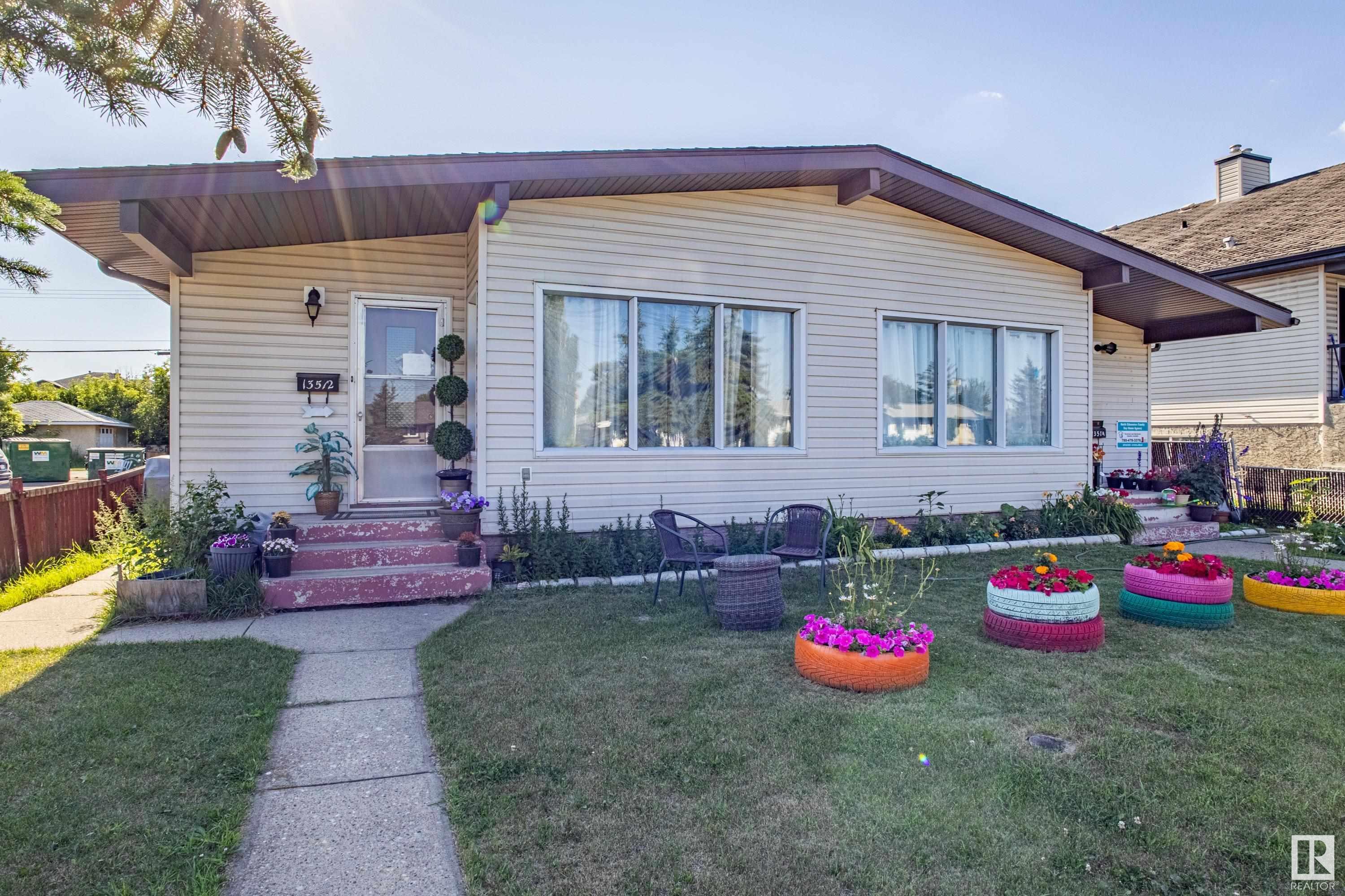 Property Photo:  13512 127 Street NW  AB T5L 1B9 