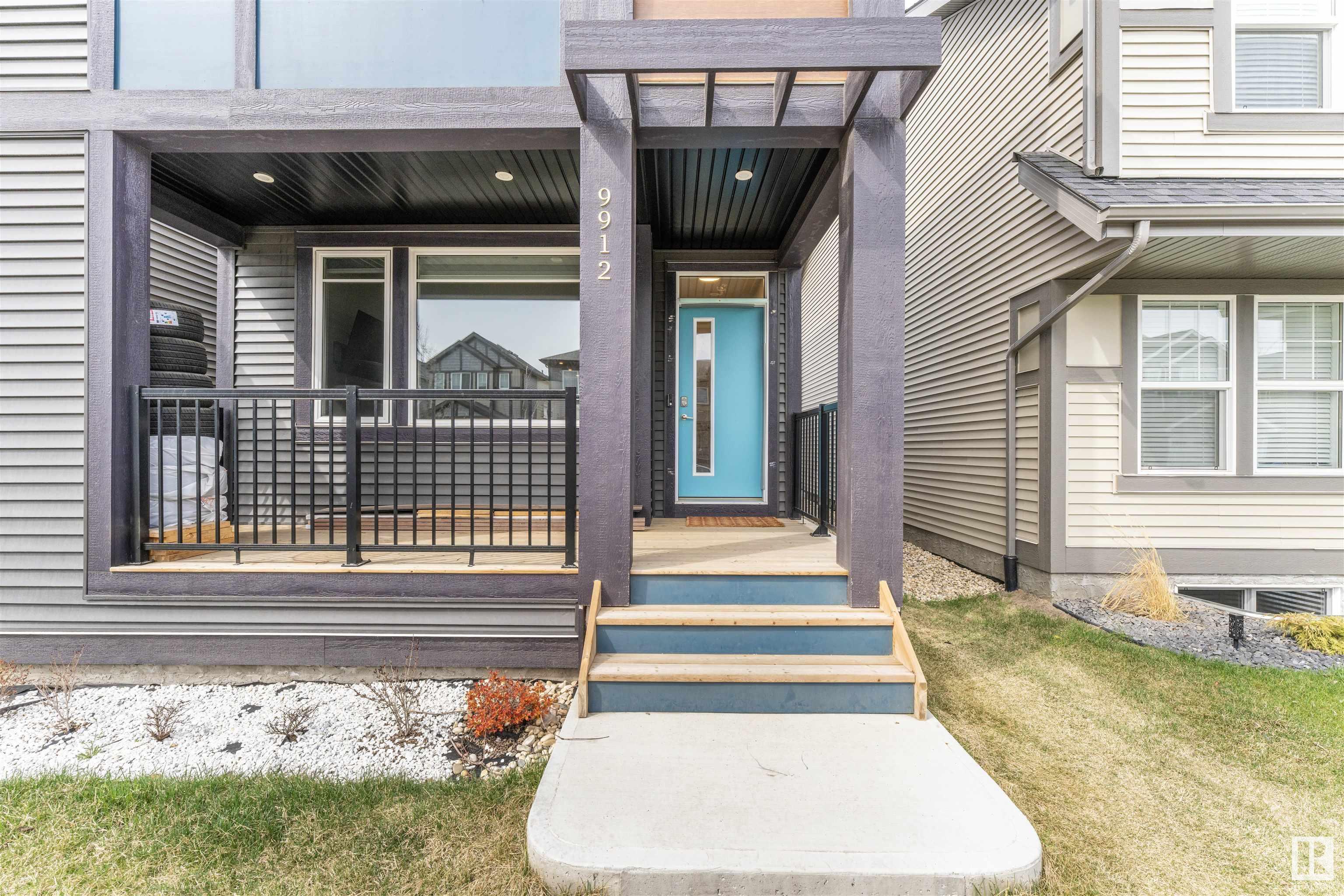Property Photo:  9912 226 Street NW  AB T5T 7V2 